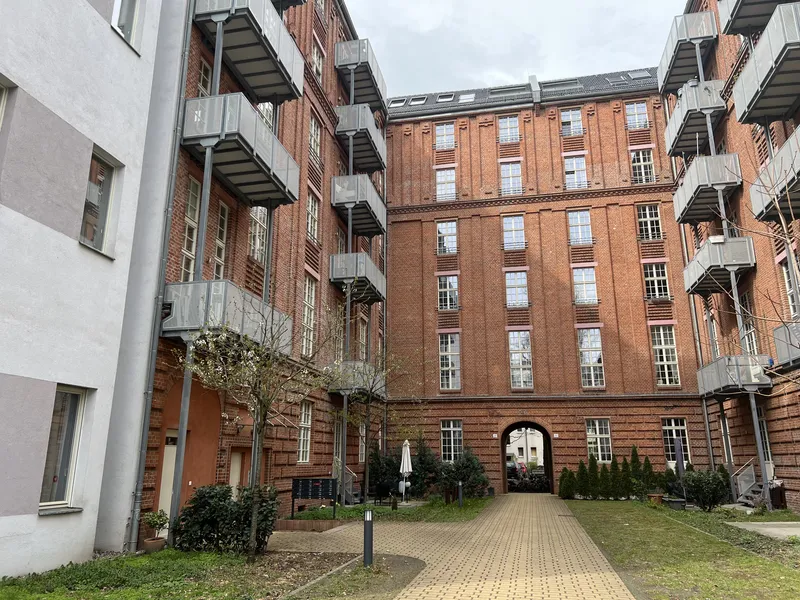 Viel Platz für die Familie - 4-Zimmer-Wohnung in der City West — photo 1
